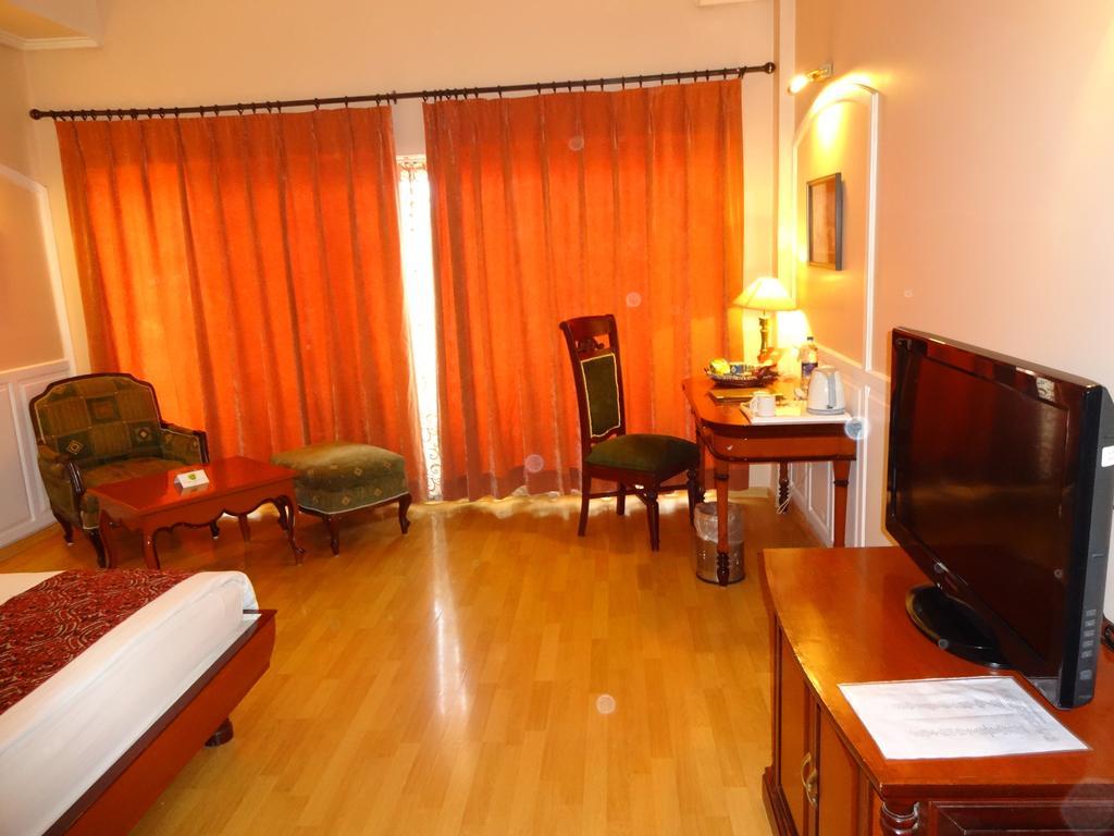 Hotel Babylon International Rāipur Exterior foto