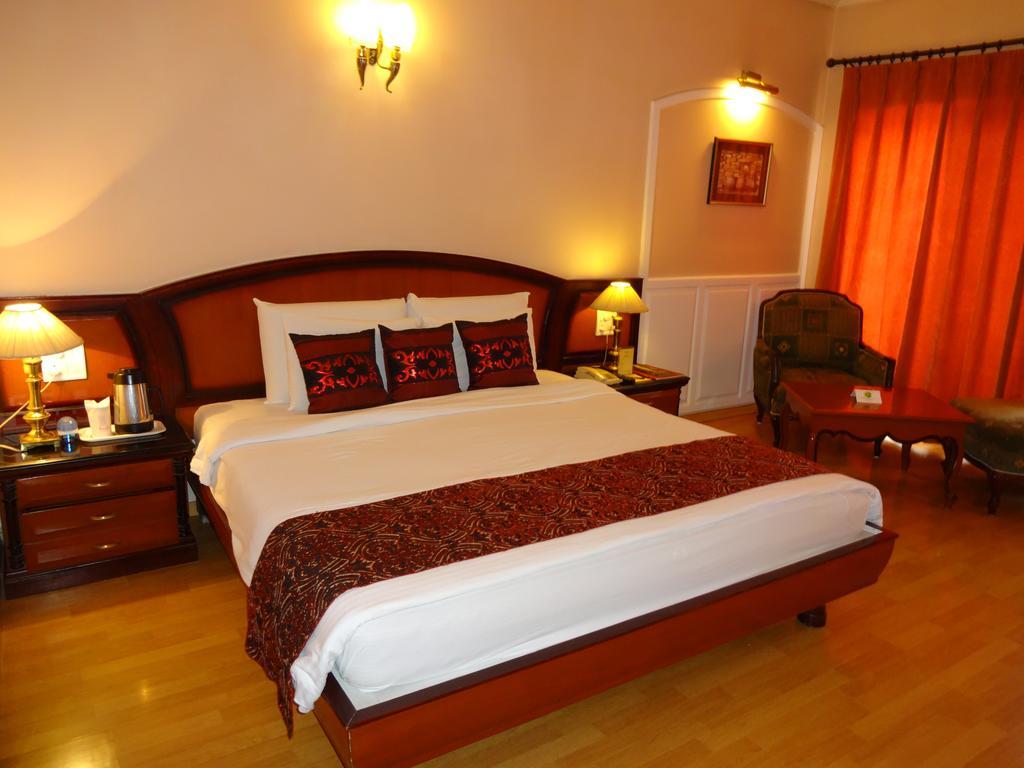 Hotel Babylon International Rāipur Exterior foto